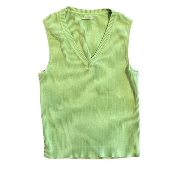 J. Galt Tops - J. Galt green sleeveless ribbed sweater tank top.